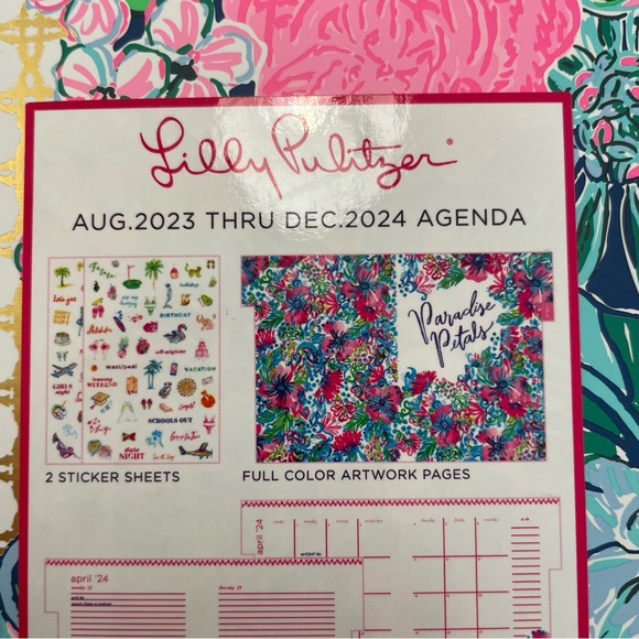 π Lilly Pulitzer Daily Planner 23-24, Large Agenda Hardcover! - Picture 9 of 14
